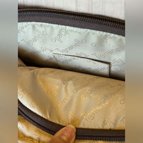 Tignanello Brown 100% Genuine Pebbled Leather Crossbody Many Pockets/Openings - Picture 8 of 16